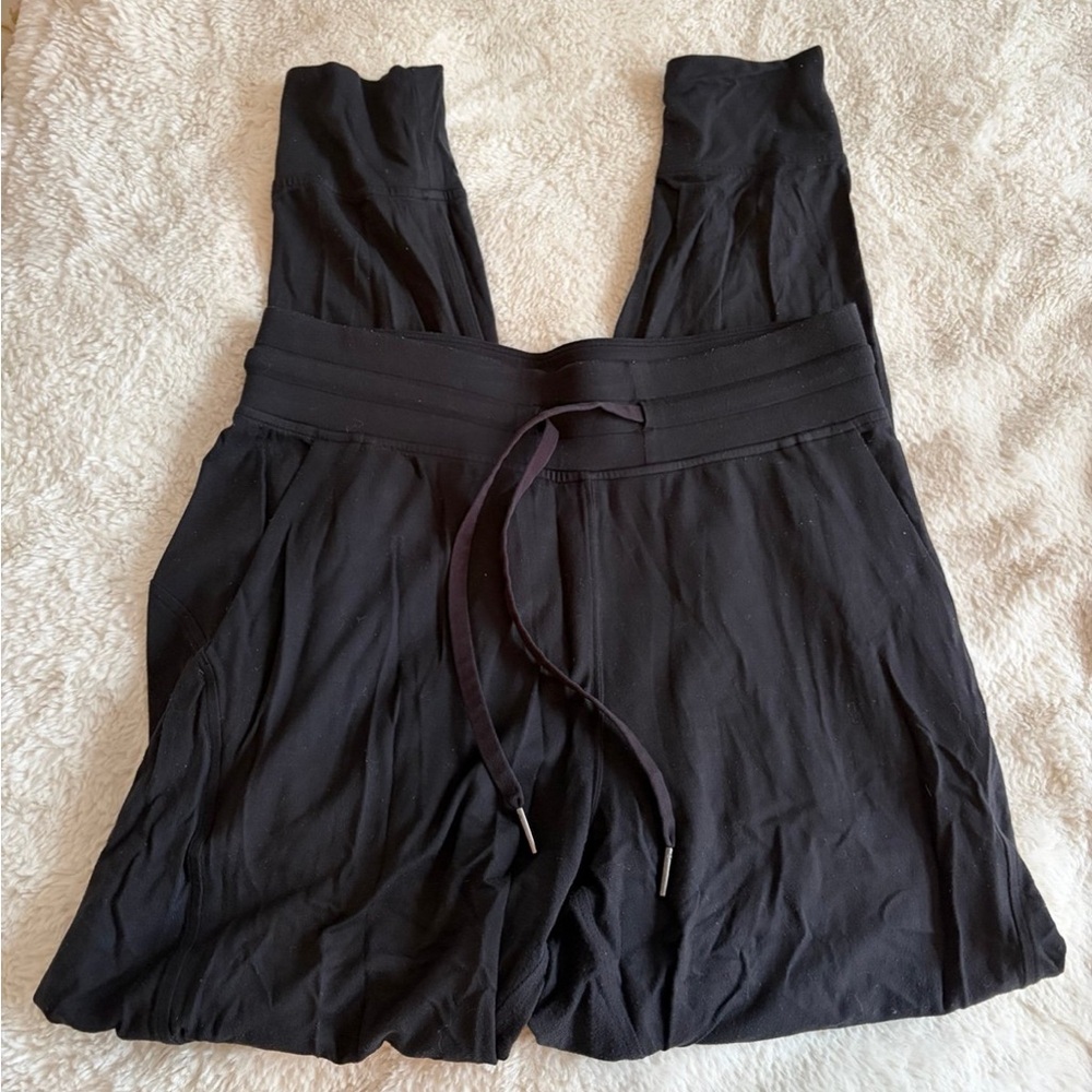 lululemon joggers